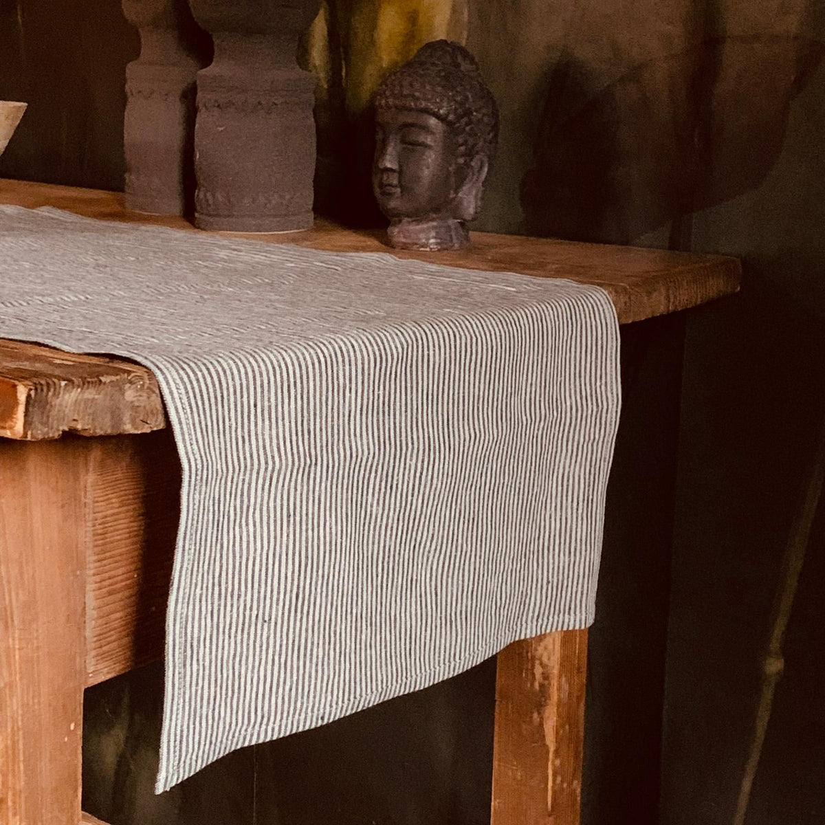 Leinen-Tischläufer, Längsstreifen