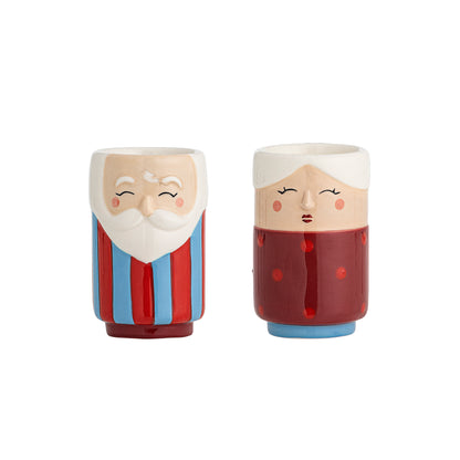 Salz- und Pfefferset Granny Weihnachten mit Oma- und Opa-Motiv aus Steingut in der Gesamtansicht vor hellem Hintergrund.