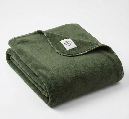 Hochwertige Kuscheldecke in Khaki 150x175 cm zertifiziert nach OEKO TEX Standard 100